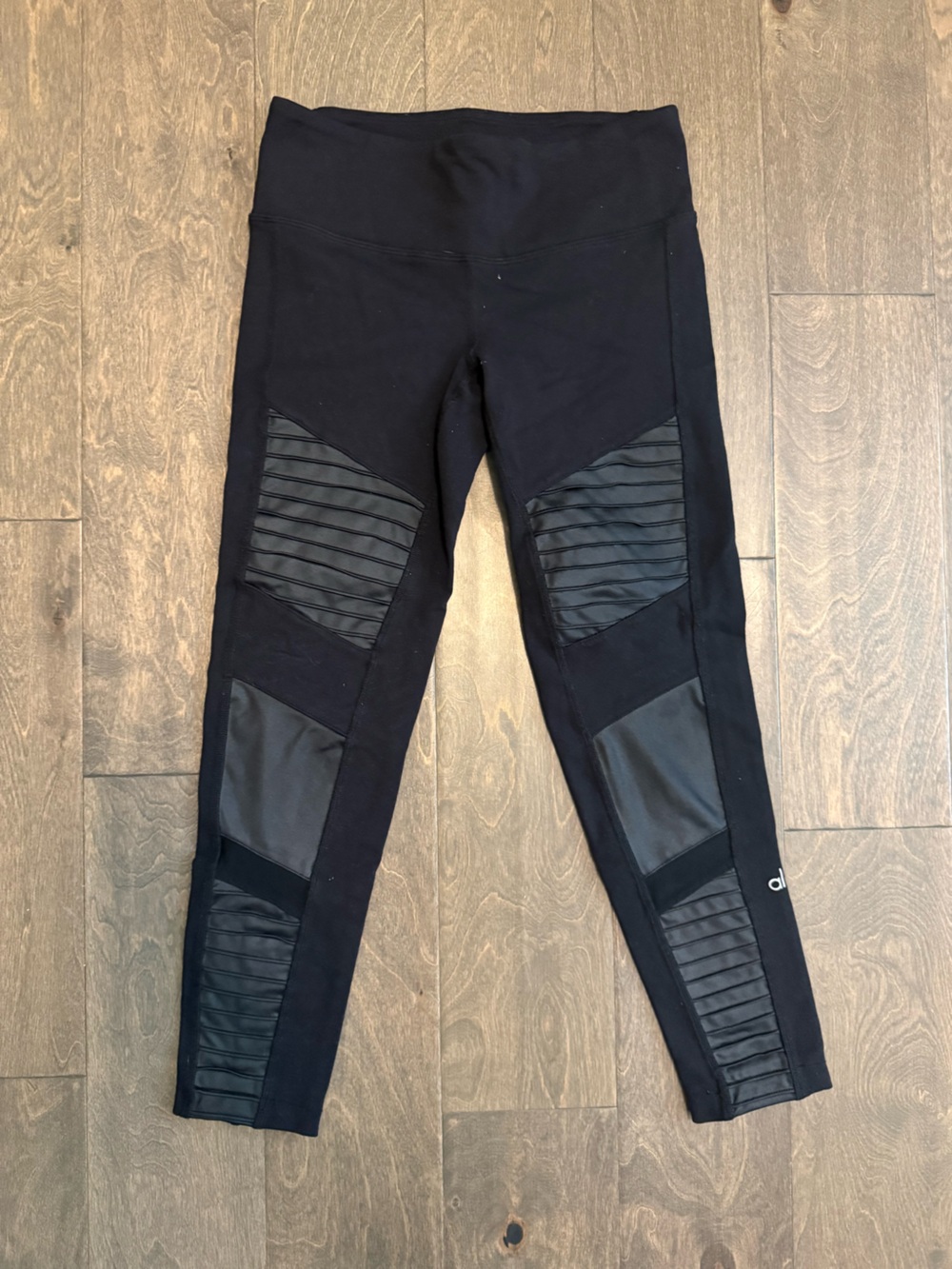 ALO Women's Black Leggings